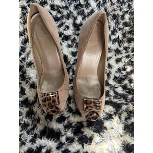 Stuart Weitzman camel suede Cheetah peep toe Stiletto Heel size 8M Runs Small